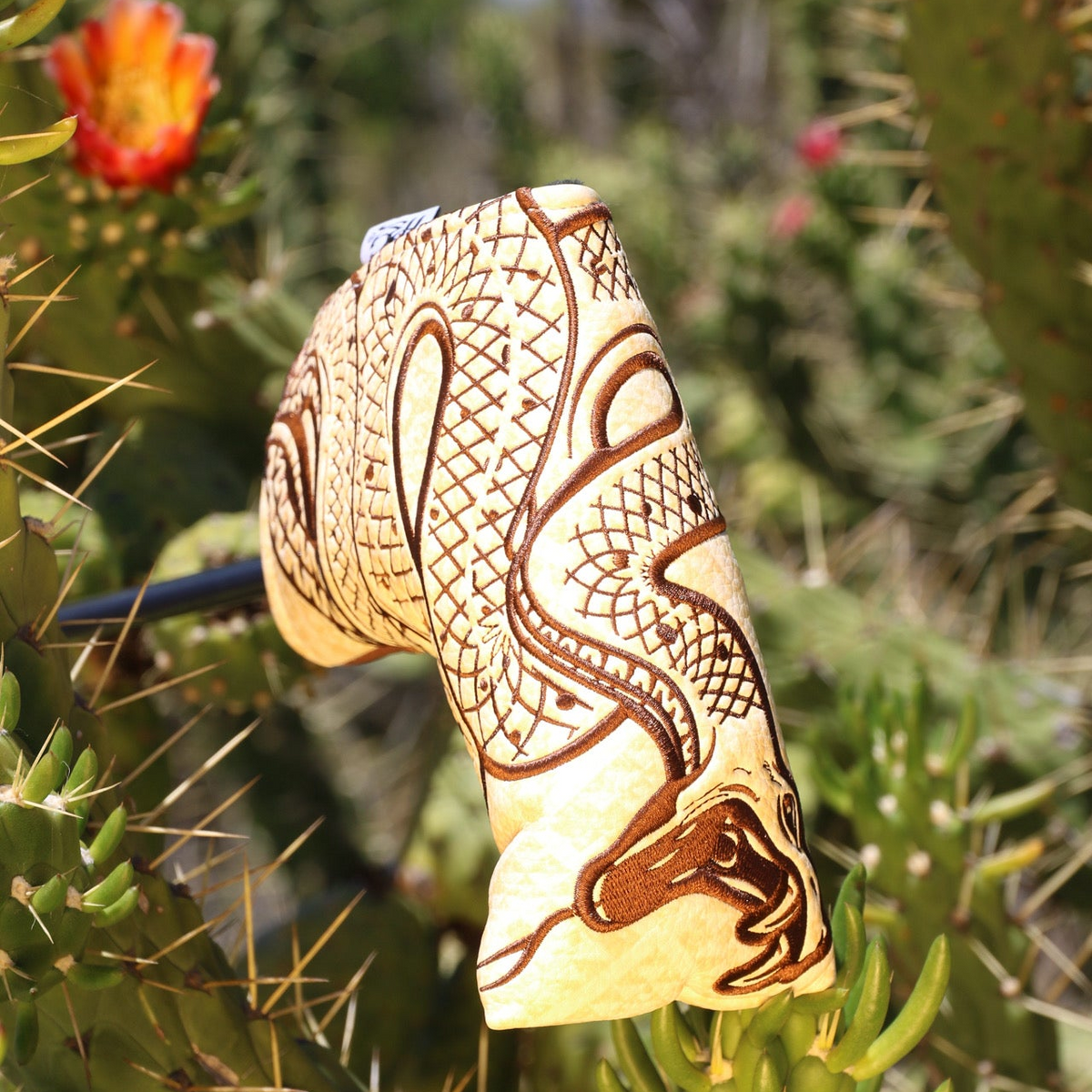 Arizona 'Rattler' Blade Putter Cover